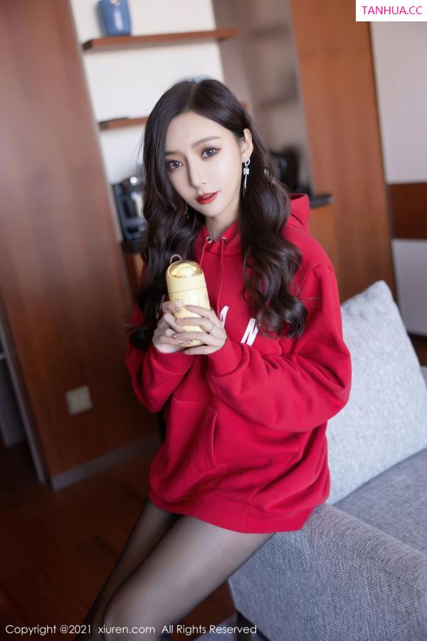 王馨瑶  [XiuRen]高清写真图 2021.12.17 No.4356 王馨瑶yanni第12张图片